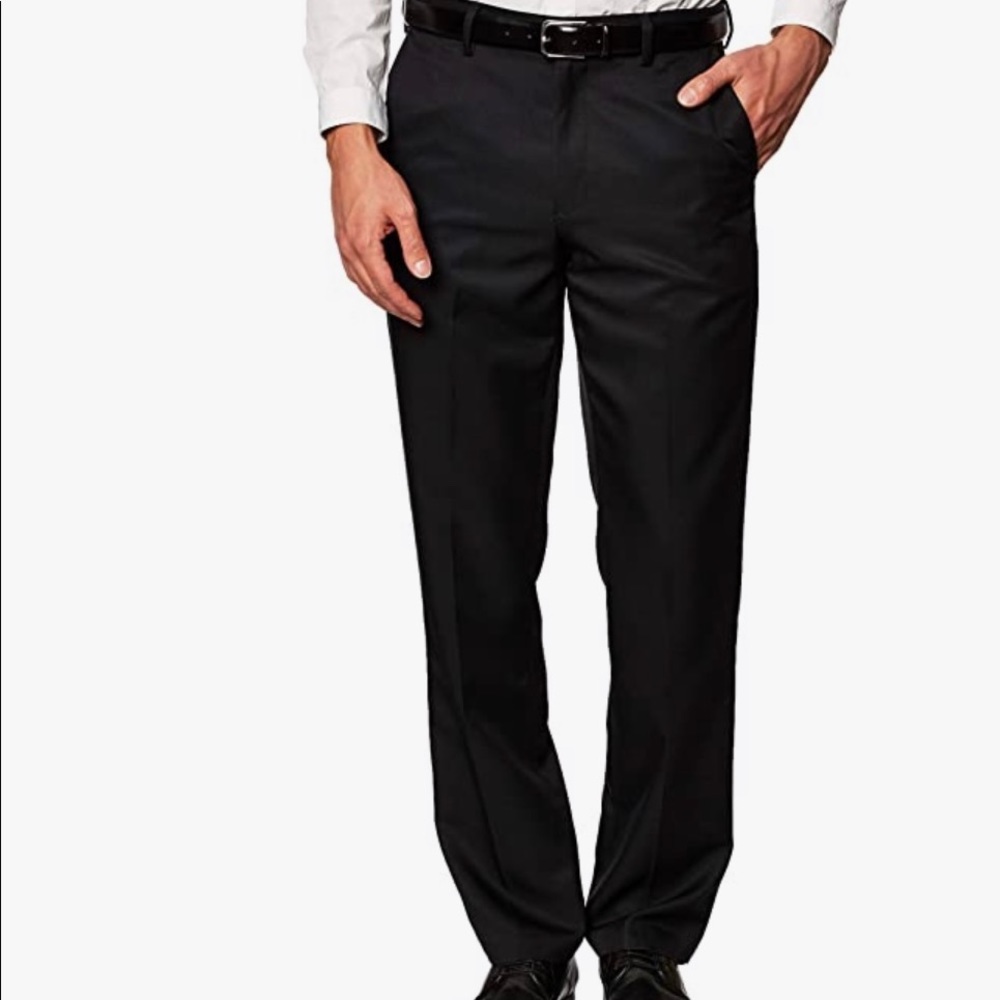 Amazon Essentials Classic-Fit Flat-Front Pant